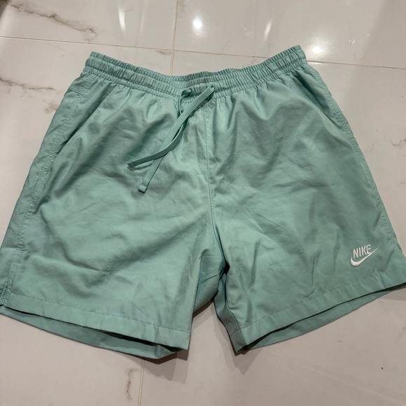 Nike Other - Nike Woven Flow Shorts Green 6” Length Medium